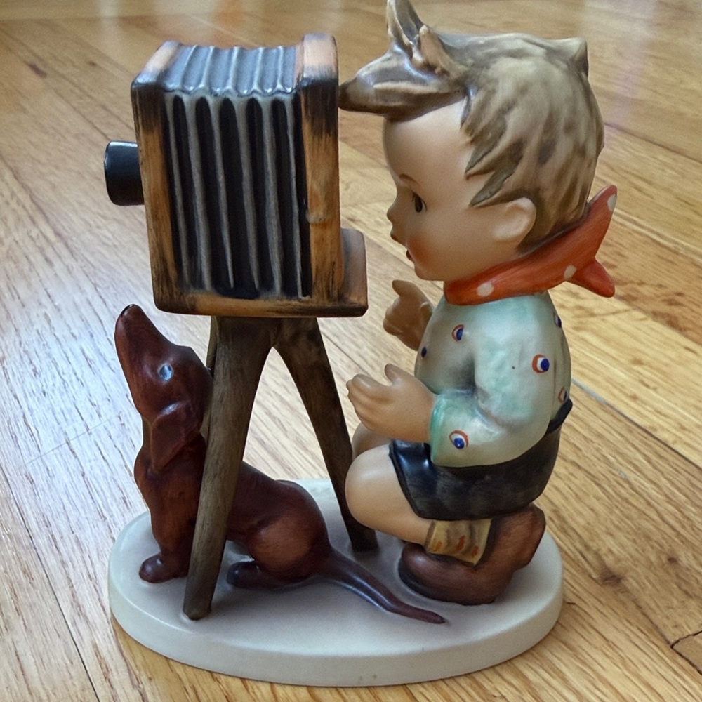 Vintage The Photographer Porcelain Hummel 178 Boy with Camera & Dachshund